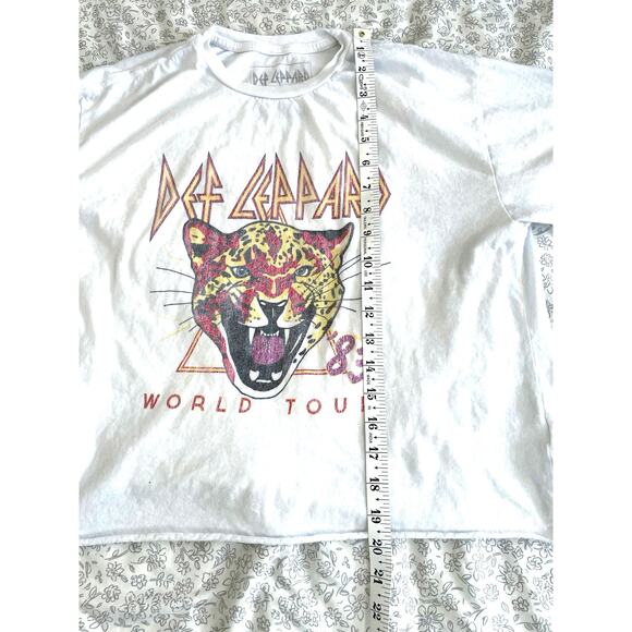 Def Leppard ’83 World Tour Retro Brand Tee Womens Med White - Picture 4 of 7